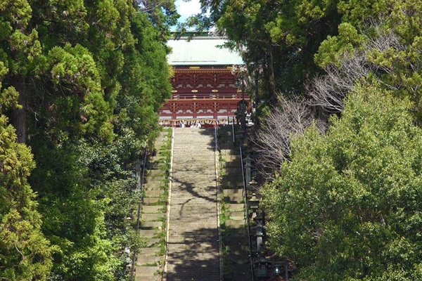 ศาลเจ้าชิโองามะ (Shiogama Shrine: 鹽竈神社)