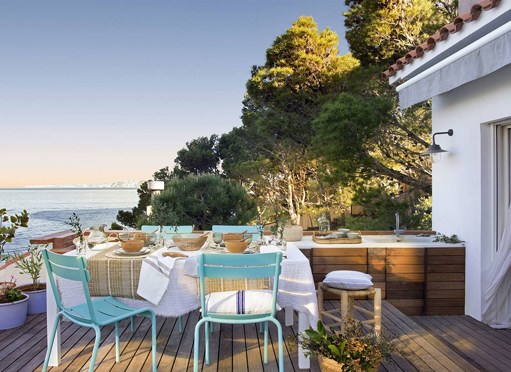 Creating A Smart Living Using Nifty Storage Chaise