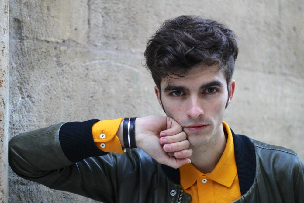 BLOG-MODE-HOMME-dandy-paris-bordeaux-polo-coloré-victomte-a-arthur-roange-jerssey-blouson-cuir-iro-khaki-vert-pantalon-skinny-pinces-hermes-bracelet-binome-style-tendance - 2