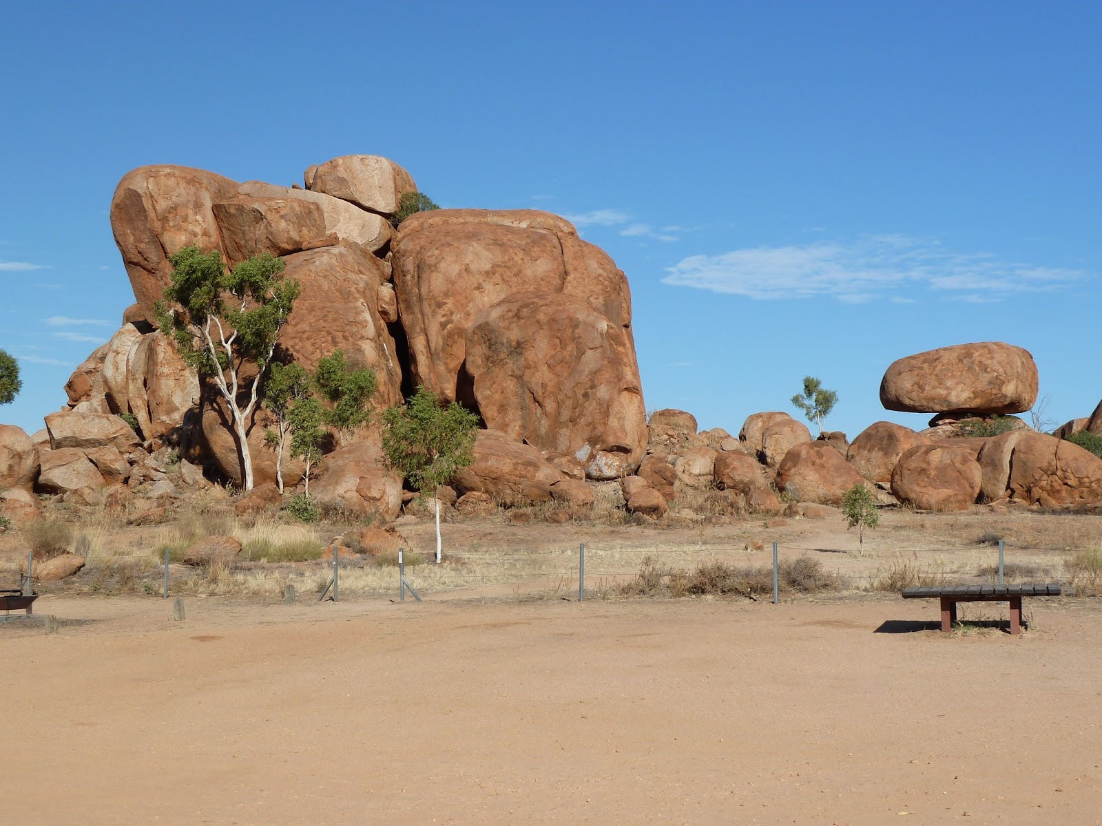 Len and Hazel's Travels: Wycliffe Well to Barkly Homestead 16 August 2013
