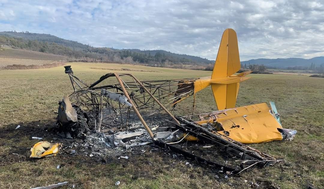 Small Plane Crashes Near Eagle Point