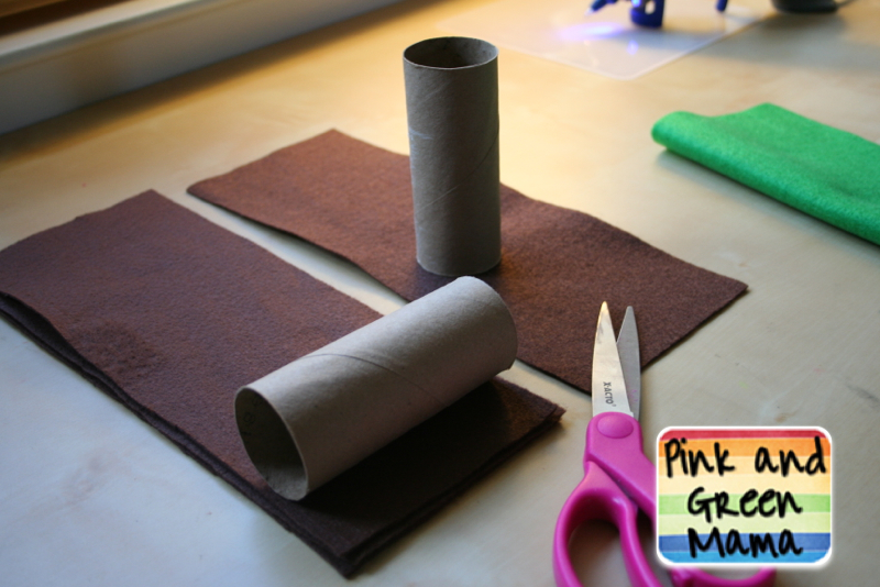 Pink and Green Mama * How to Make a Tree Out of a Toilet Paper Tube