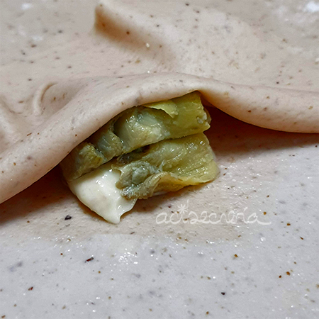 Raviolis de alcachofa con pasta casera
