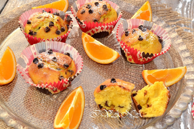 Мъфини с портокал и шоколад