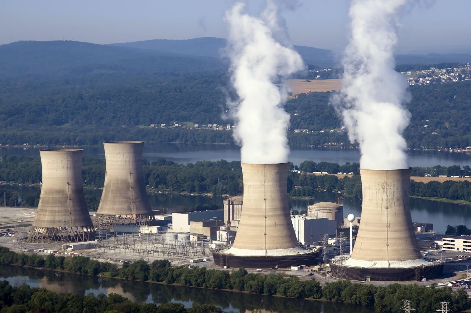 Particelle Presenti Nei Nuclei Degli Atomi L' Energia Nucleare on emaze