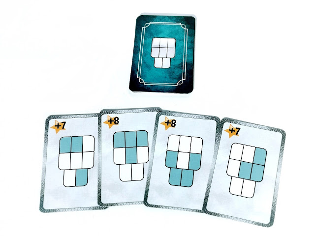 karty specjalne w grze robot x wydawnictwa g3 na zdjęciu kilka kart specjalnych z określeniem punktowania za konkretne części robota