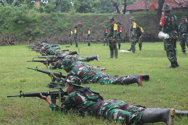 Pelihara ketrampilan individu, Kodim Sragen latihan menembak Pelihara ketrampilan individu, Kodim Sragen latihan menembak