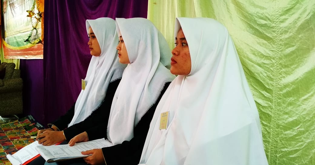 TEKS MC TIGA BAHASA (ARAB, INGGRIS, INDONESIA)