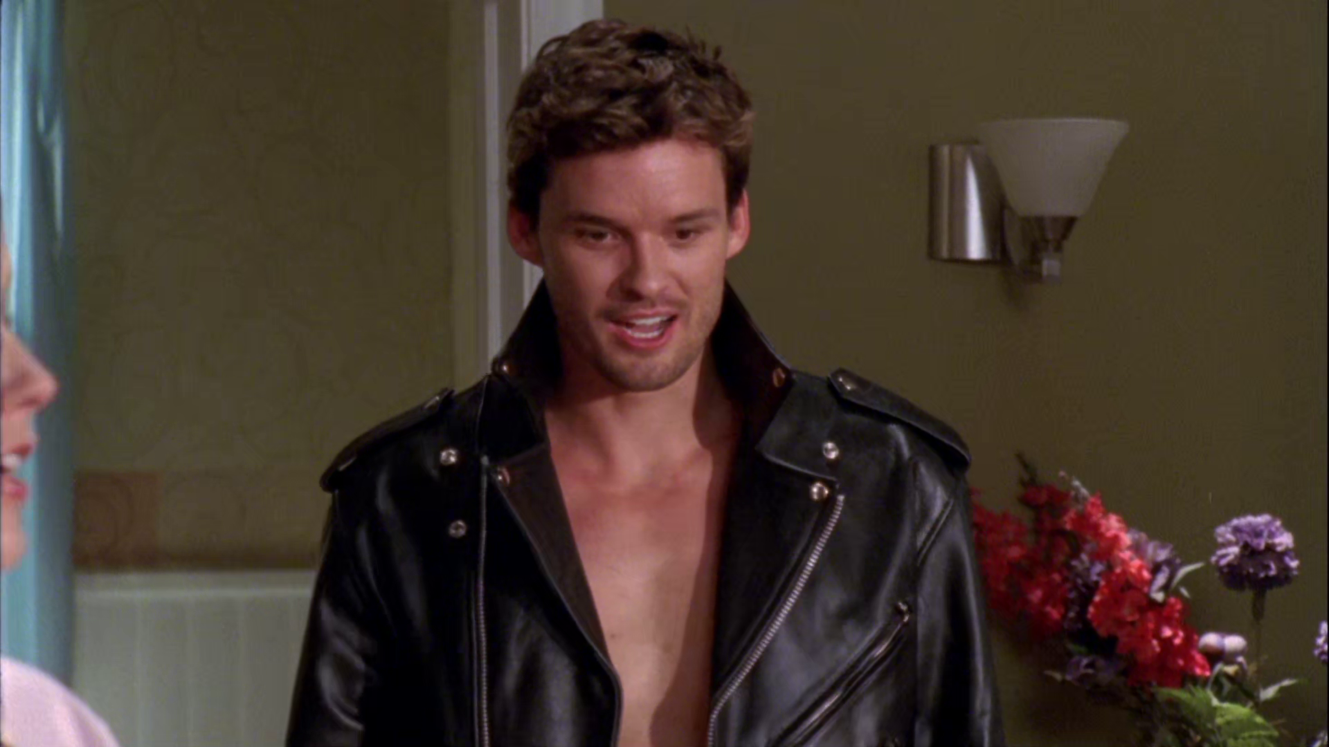 ausCAPS: Austin NIchols shirtless in One Tree Hill 8-01 &ldquo;Asleep at