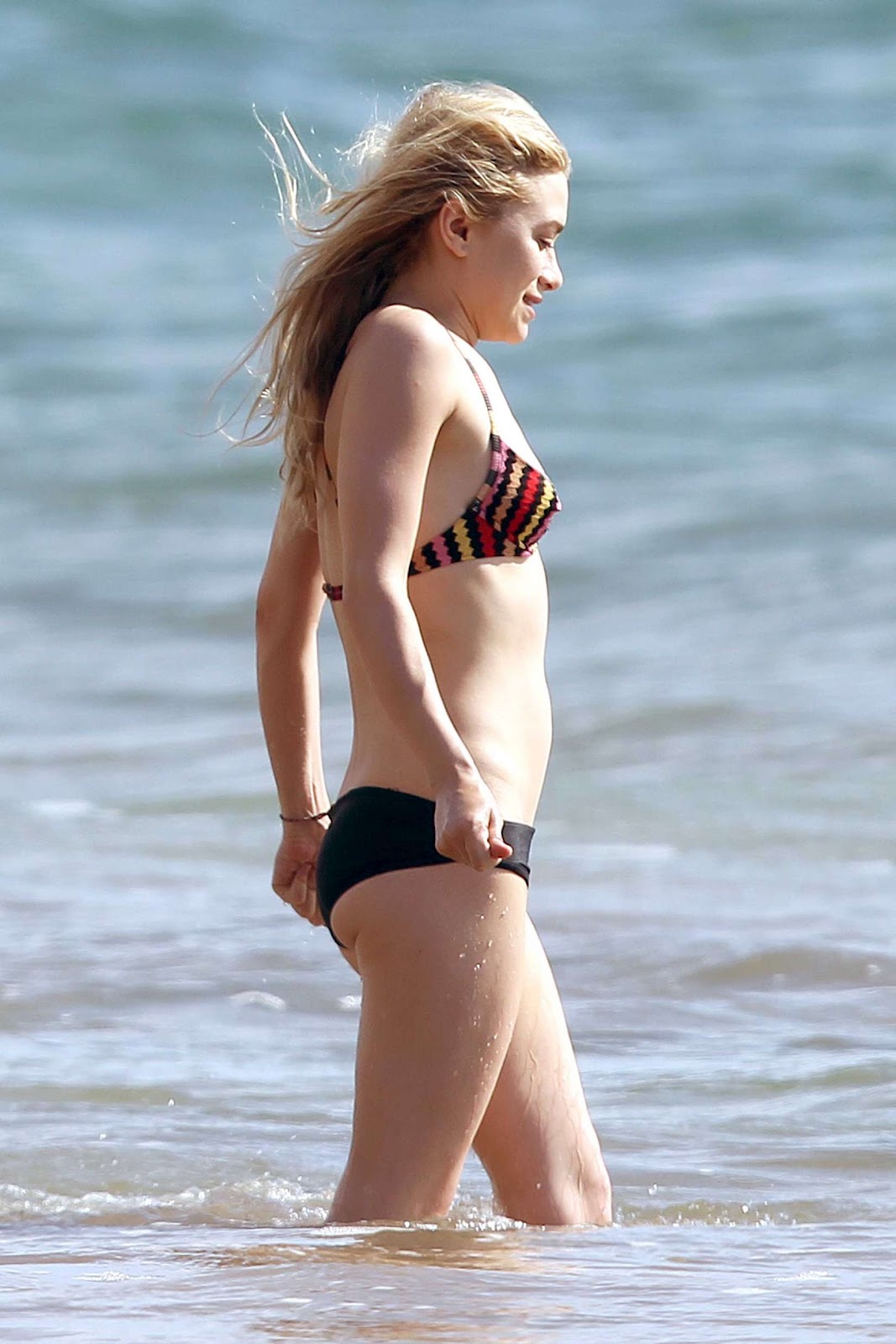 Mary Kate And Ashley Olsen In Bikini 108