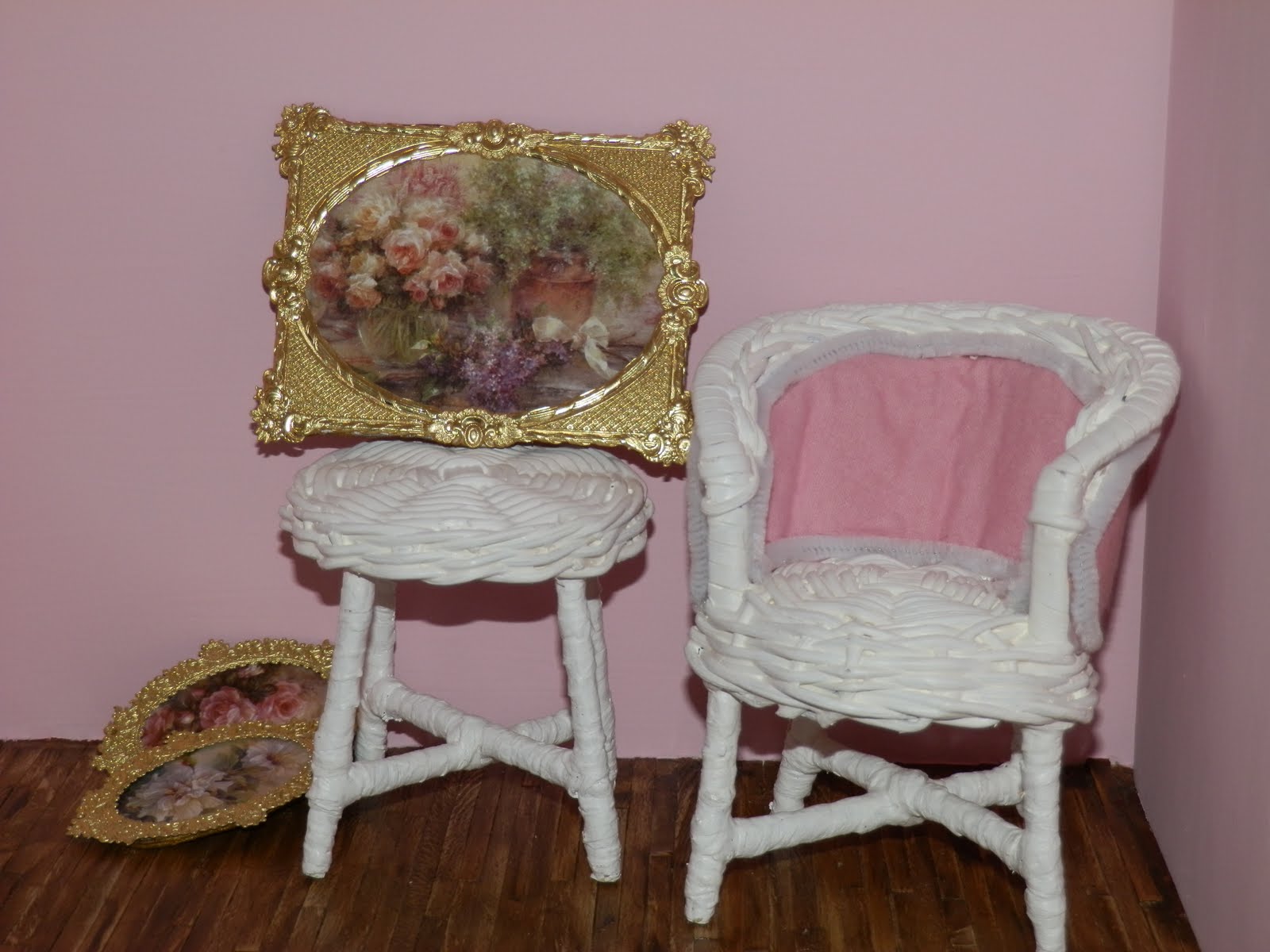 Artsy Fartsy: Wicker Barbie furniture