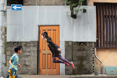 Levitation Photography by Natsumi Hayashi