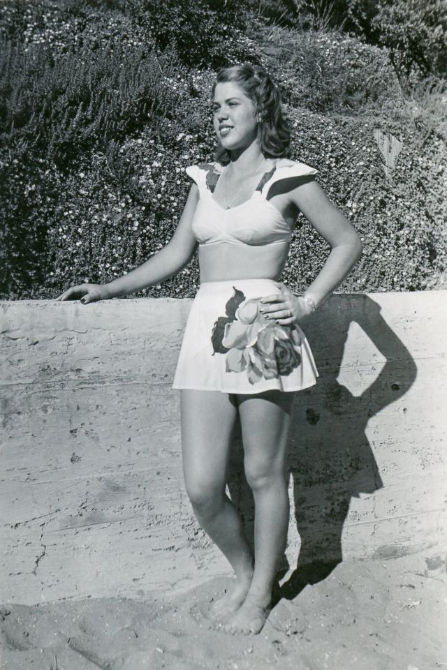 1940s beach wear
