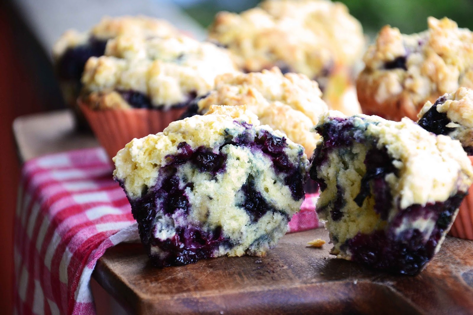The eccentric Cook: Blueberry Muffins