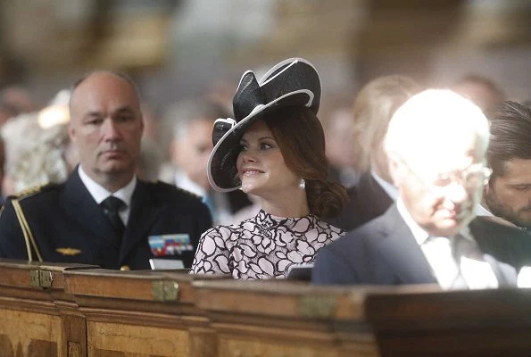 Queen Silvia, Crown Princess Victoria, Prince Oscar, Princess Estelle, Princess Sofia, Prince Alexander, Princess Madeleine, Princess Leonore, Prince Nicolas, Princess Birgitta, Princess Christina, Princess Désirée