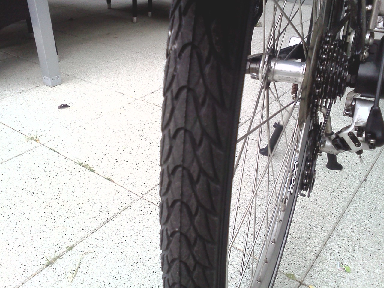 Mijn Elektrische Fiets: Nieuwe achterband