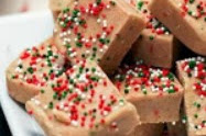Quick and Easy Gingerbread Fudge #christmas #fudge
