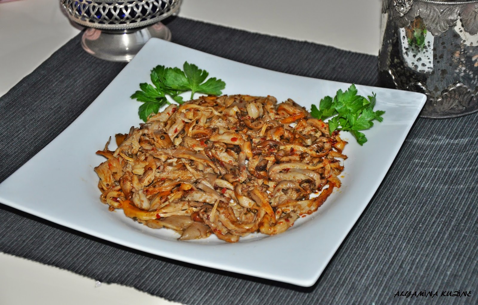 İSTİRİDYE MANTAR SOTE - ALYAMİNA KUZİNE