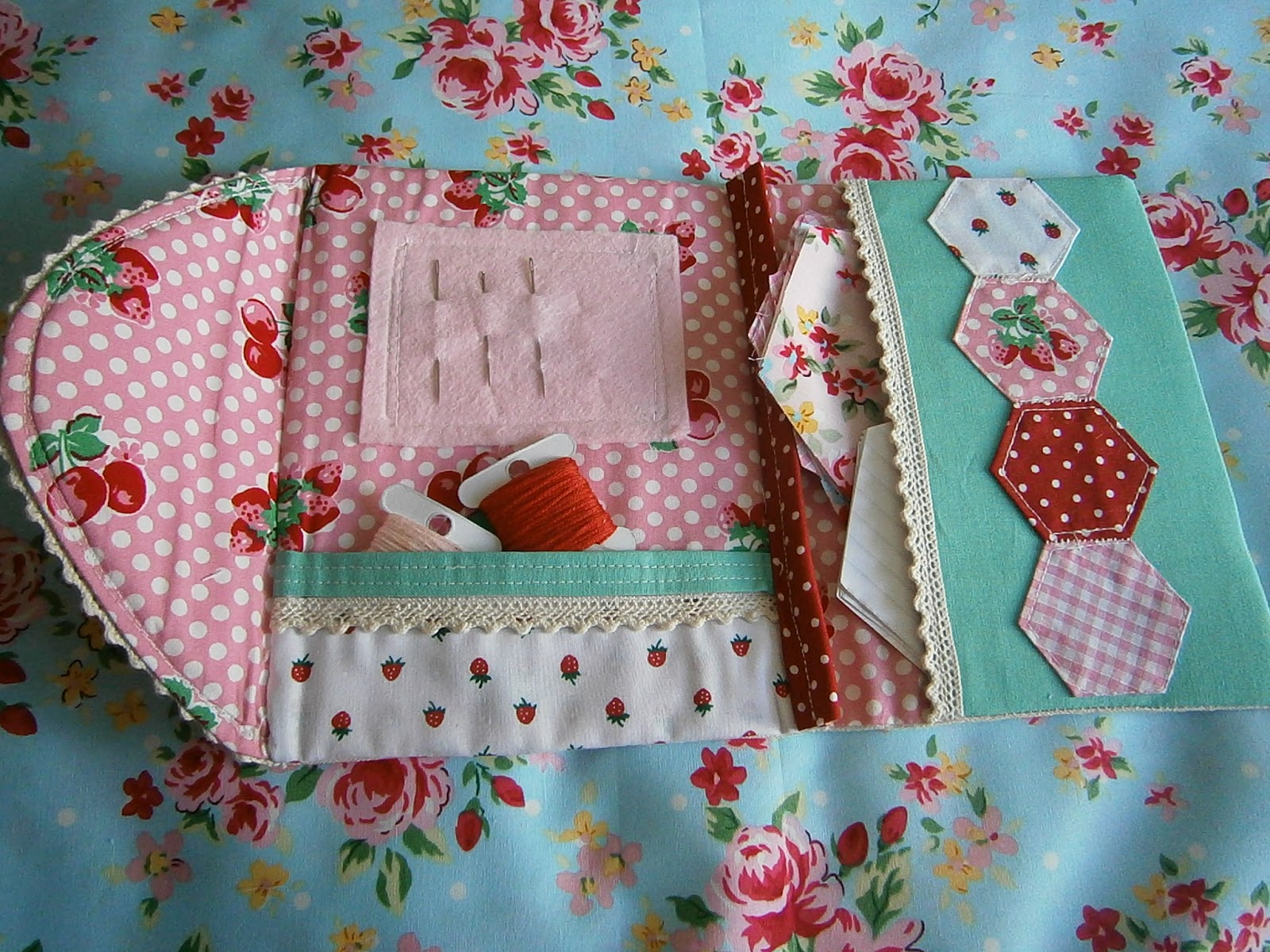 Thimbles and Rings: Paper Piecing / Needle Book