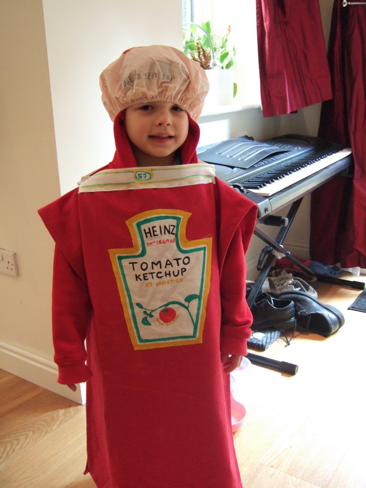 Fancy dress for kids without the stress! Food? A bottle of tomato ketchup of course!