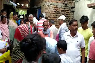 रात के अंधेरे में युवती का रेप करने घर में घुसा मनचला, विरोध करने पर भाई की कर डाली हत्या रात के अंधेरे में युवती का रेप करने घर में घुसा मनचला, विरोध करने पर भाई की कर डाली हत्या