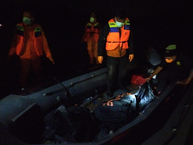 Mayat Perempuan Tanpa Identitas Ditemukan Mengapung di Laut Aceh Timur April 6, 2020