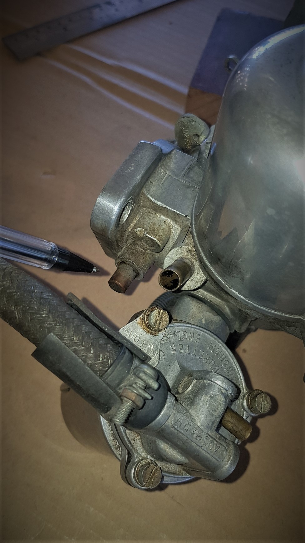 SU Carburettor Worn Throttle Shaft Air Leak.