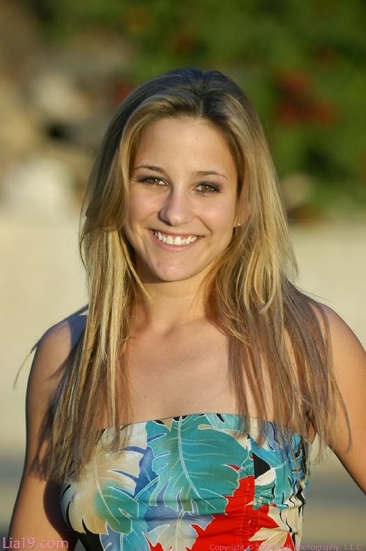 Biografias: Lia 19 Fotos # 6