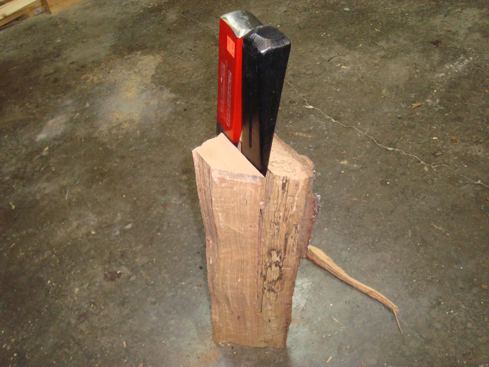 Brotherwood Make A Chisel Handle from Firewood