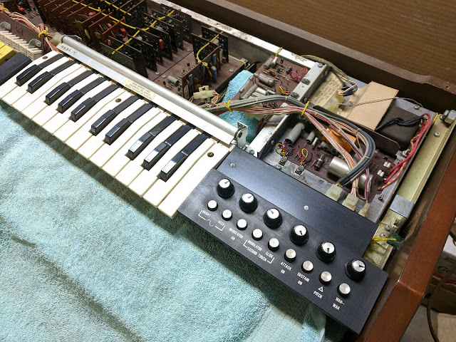 wurlitzer orbit iii synthesizer organ 4573 wurlitzer orbit iii synthesizer organ 4573