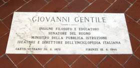 Gentile is buried in the Basilica of Santa Croce in Florence