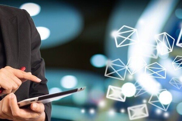 Benchmark la mejor herramienta de email Marketing