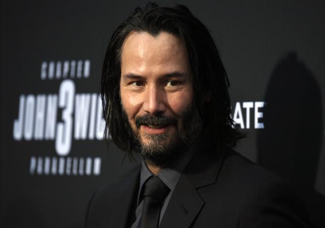 jueves, 8 de agosto de 2019 Keanu Reeves deja en ridículo a las estrellas de Rápidos y Furiosos con