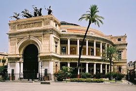 The Teatro Politeama Garibaldi in Palermo staged the world premiere of Di Vittorio's Sinfoni No 3 Templi di Siciliana