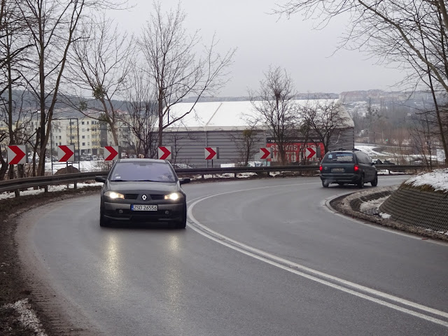 [Urzędnicy odpowiadają] Niebezpieczna Świętokrzyska - częste wypadki - Czytaj więcej »