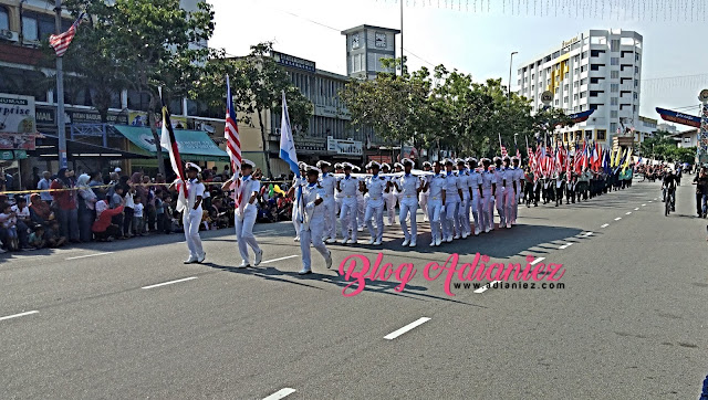 Perbarisan Hari Kemerdekaan | Nurin & Puteri Islam