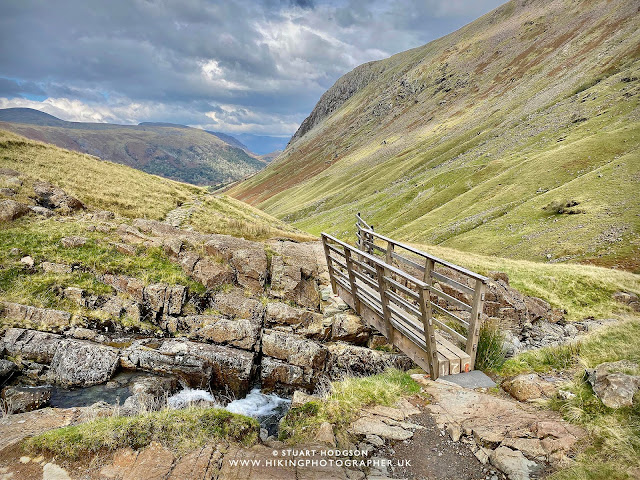 Scafell Pike walk Corridor route map height climbing best route up, Seathwaite Lake District Lakes Wasdale 3 peaks