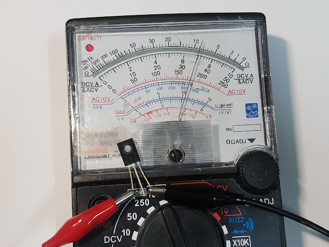 การวัดอุปกรณ์อิเล็กทรอนิกส์  SCR Test   мультиметр   मल्टीमीटर   đồng hồ vạn năng