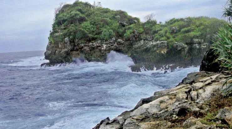 Tebing Tanpa Nama Blitar Selatan Wisata Alam Blitar Selatan