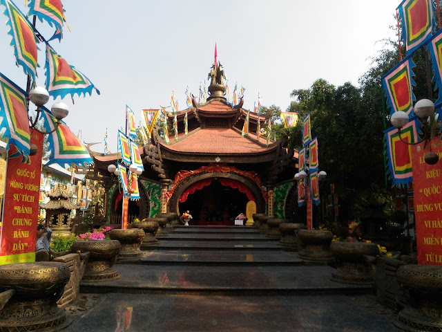 Suoi Tien Amusement Park