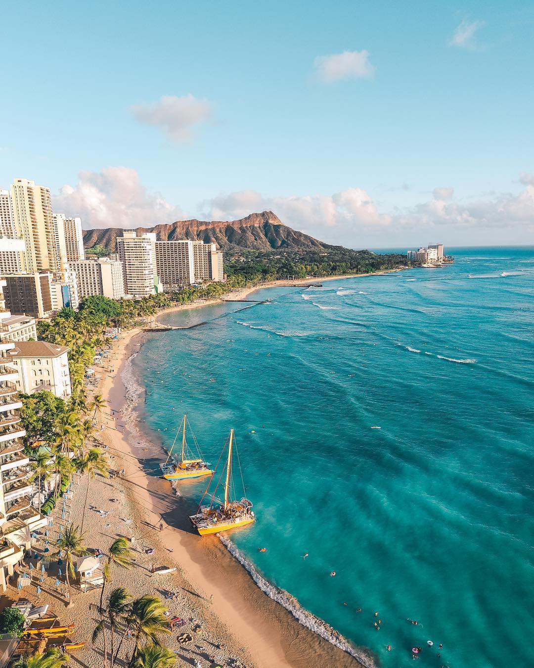Гонолулу фото города. Гонолулу оаху гавайи. Штат гавайи. Гавайи honolulu. Пляж вайкики гавайи.