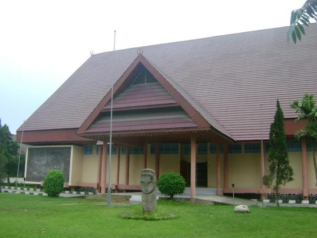 Tempat Wisata di Sulawesi Tengah museum sulawesi tengah