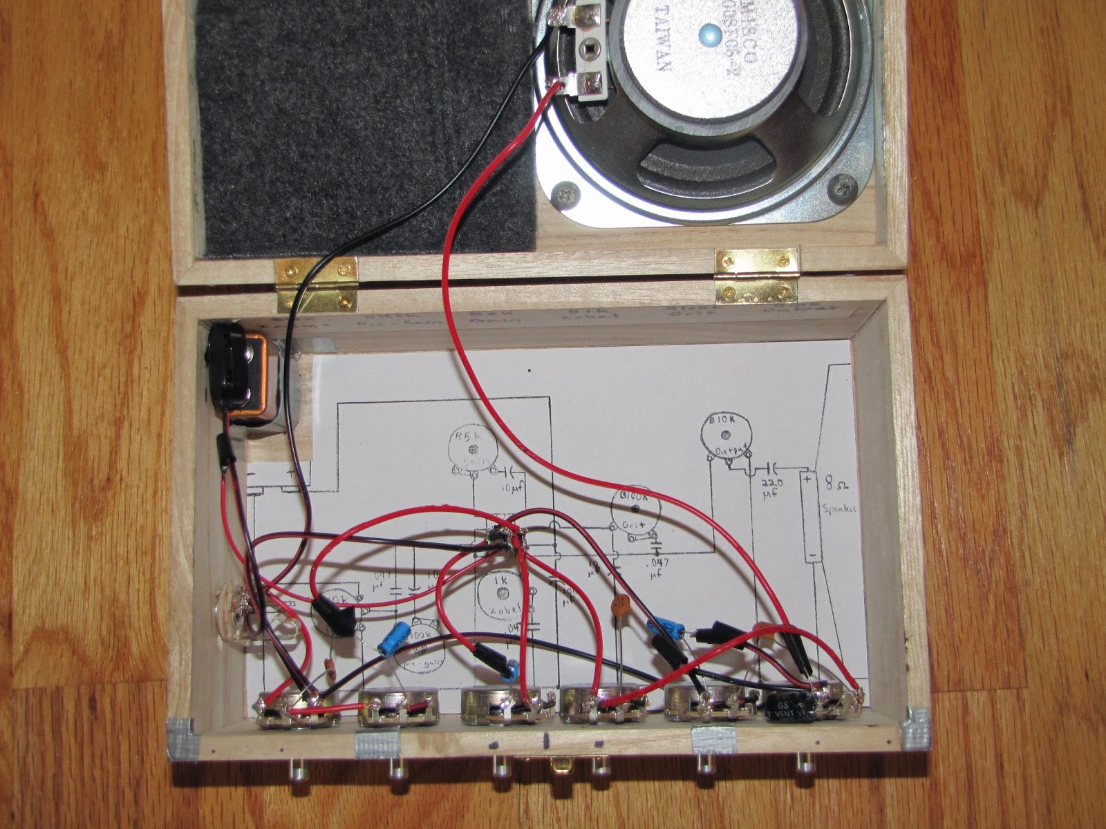 [Mattwins] Science Fair Experimental LM386 Amp