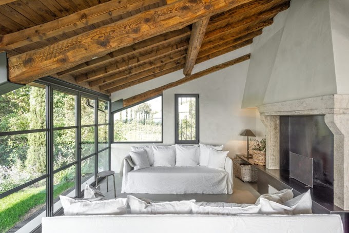 A rustic-chic country house in Italy