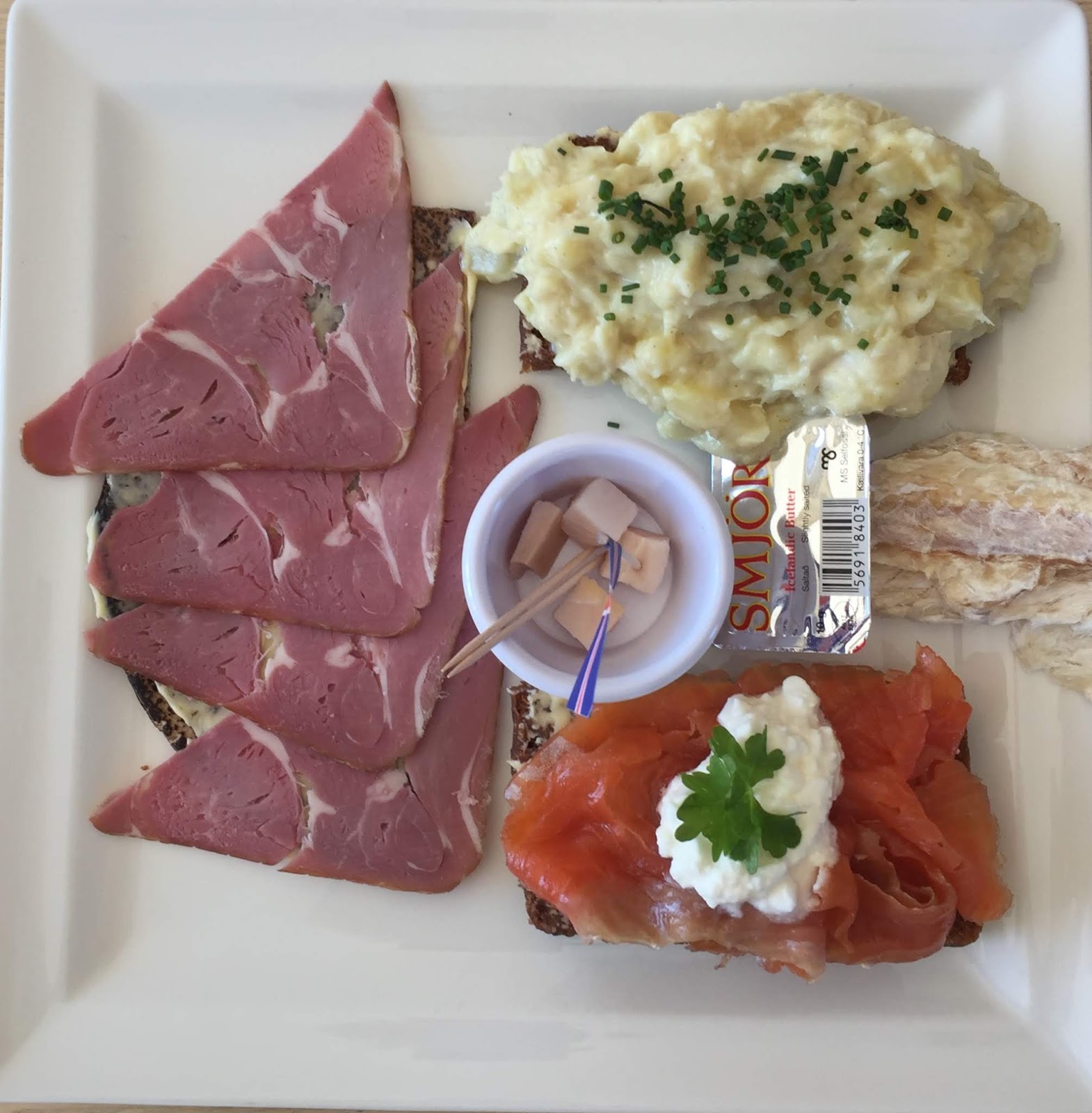 Souvenir Chronicles ICELAND FOOD