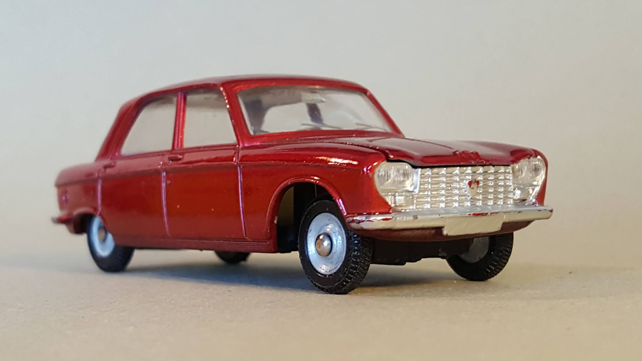 AU JOUET PARISIEN: Dinky Toys France 510 Peugeot 204