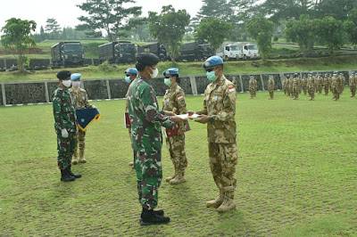 205 Prajurit TNI Dianugerahi Penghargaan dan Satya Lencana Canti Darma