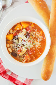 20 delicious fall soup recipes to cozy up a cold night!