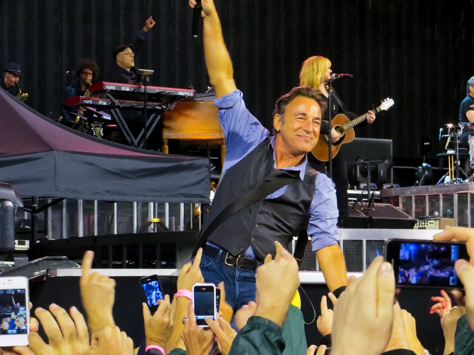 BRUCE MetLife Stadium 9/2223 Happy Birthday Boss Concert Photos