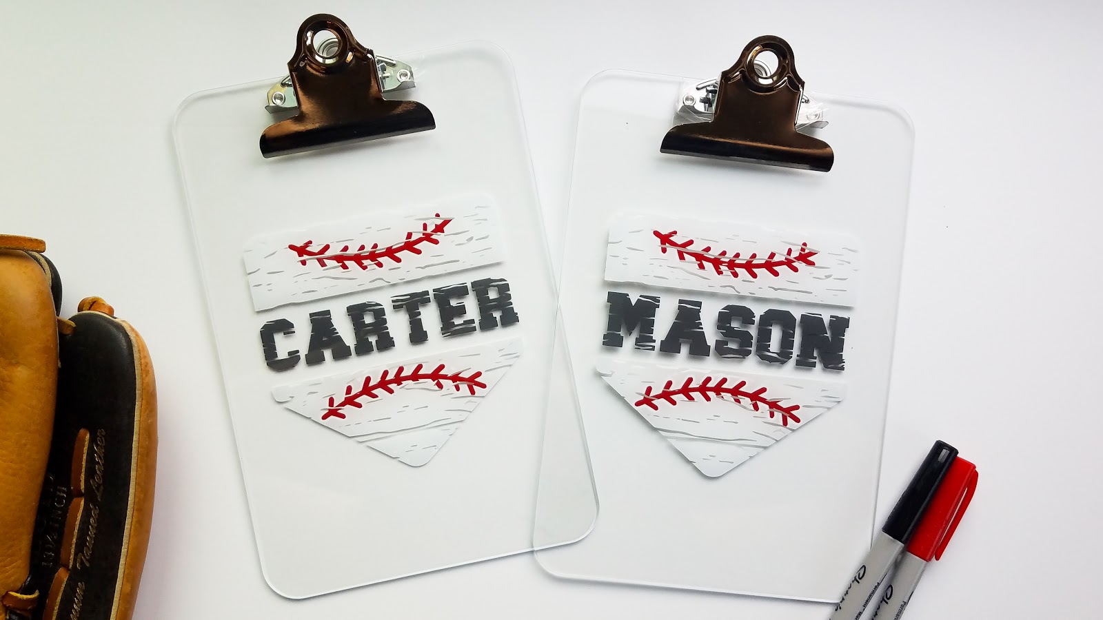 When to Mirror Adhesive Vinyl for Silhouette Projects Silhouette School